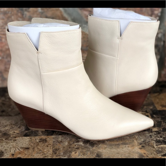 Franco Sarto Shoes - NEW Franco Sarto Amsterdam Booties